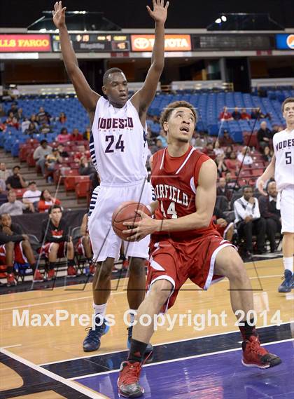 Thumbnail 3 in Fairfield vs. Modesto Christian (CIF SJS D3 Finals) photogallery.