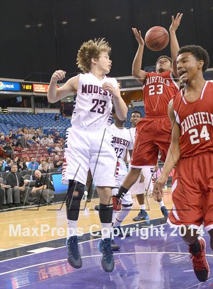 Thumbnail 2 in Fairfield vs. Modesto Christian (CIF SJS D3 Finals) photogallery.