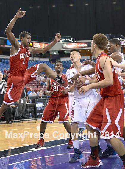 Thumbnail 1 in Fairfield vs. Modesto Christian (CIF SJS D3 Finals) photogallery.