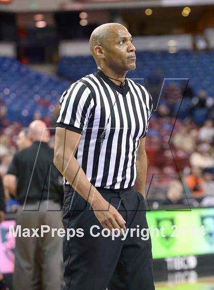 Thumbnail 2 in Fairfield vs. Modesto Christian (CIF SJS D3 Finals) photogallery.