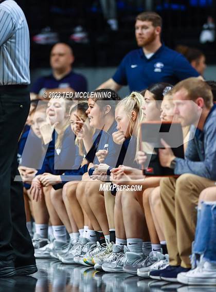 Thumbnail 1 in Vilonia vs. Greenwood (AAA 5A State Final) photogallery.