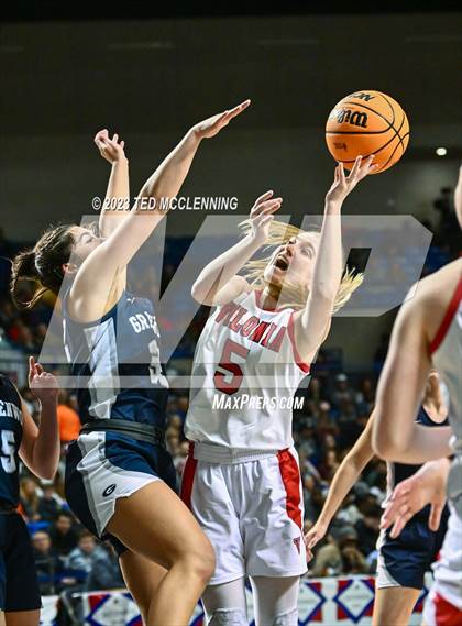 Thumbnail 2 in Vilonia vs. Greenwood (AAA 5A State Final) photogallery.