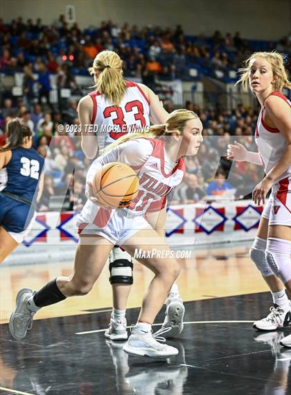 Thumbnail 2 in Vilonia vs. Greenwood (AAA 5A State Final) photogallery.
