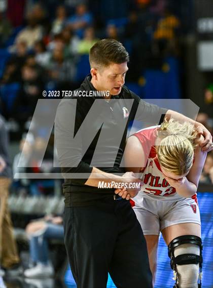 Thumbnail 2 in Vilonia vs. Greenwood (AAA 5A State Final) photogallery.