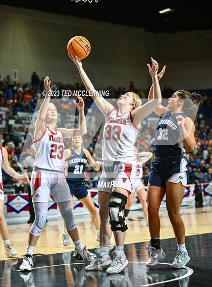 Thumbnail 1 in Vilonia vs. Greenwood (AAA 5A State Final) photogallery.