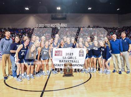 Thumbnail 2 in Vilonia vs. Greenwood (AAA 5A State Final) photogallery.