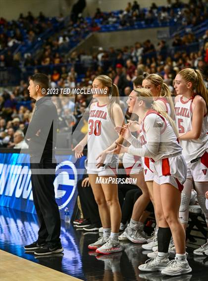 Thumbnail 3 in Vilonia vs. Greenwood (AAA 5A State Final) photogallery.