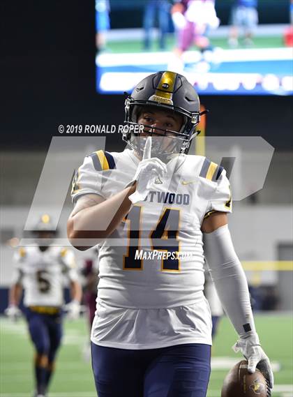 Thumbnail 2 in Eastwood vs. Plano photogallery.