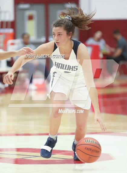 Thumbnail 2 in Perry Meridian vs. Decatur Central photogallery.