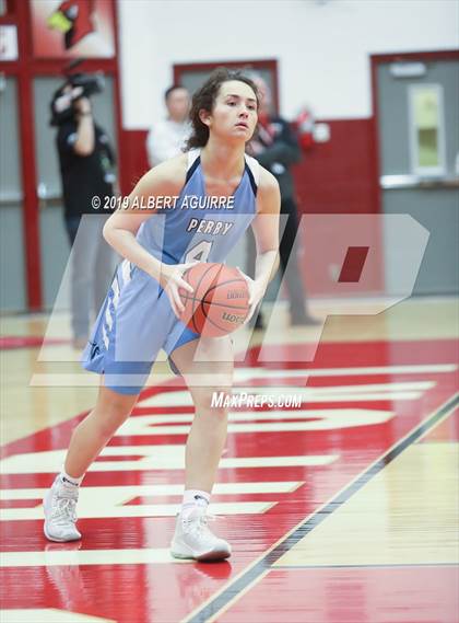 Thumbnail 2 in Perry Meridian vs. Decatur Central photogallery.
