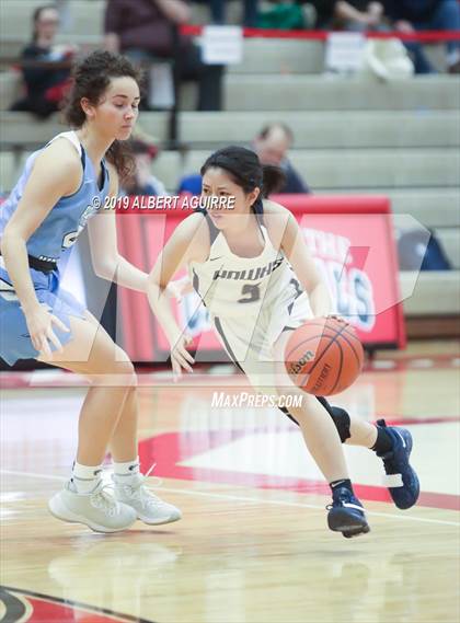 Thumbnail 3 in Perry Meridian vs. Decatur Central photogallery.