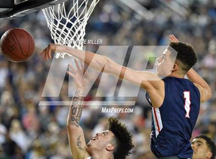 Thumbnail 3 in Nathan Hale vs Garfield (WIAA 3A Final)  photogallery.