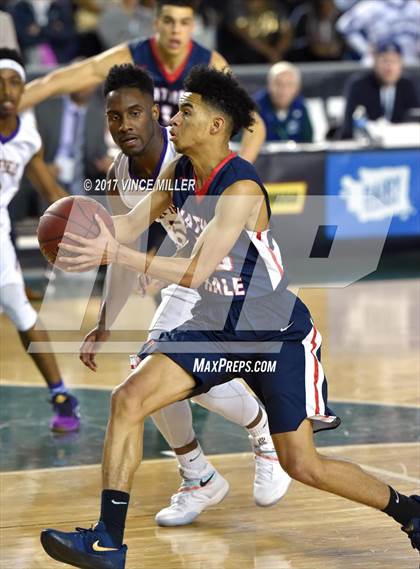 Thumbnail 3 in Nathan Hale vs Garfield (WIAA 3A Final)  photogallery.