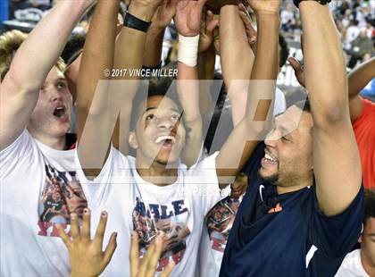 Thumbnail 3 in Nathan Hale vs Garfield (WIAA 3A Final)  photogallery.