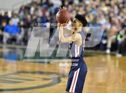 Thumbnail 3 in Nathan Hale vs Garfield (WIAA 3A Final)  photogallery.