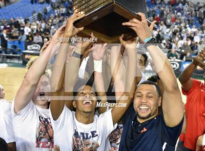 Thumbnail 2 in Nathan Hale vs Garfield (WIAA 3A Final)  photogallery.