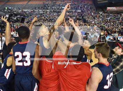 Thumbnail 3 in Nathan Hale vs Garfield (WIAA 3A Final)  photogallery.