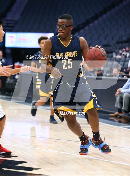 Thumbnail 2 in Elk Grove vs. El Camino (@Golden 1 Center) photogallery.