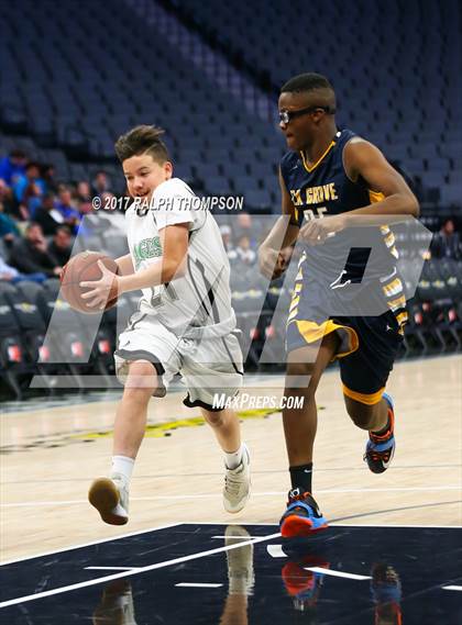Thumbnail 2 in Elk Grove vs. El Camino (@Golden 1 Center) photogallery.
