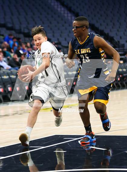 Thumbnail 3 in Elk Grove vs. El Camino (@Golden 1 Center) photogallery.
