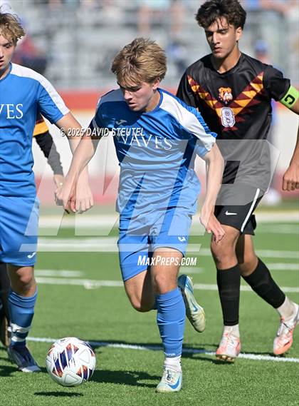 Thumbnail 2 in Sacramento Waldorf vs. Encina (CIF SJS D7 Final) photogallery.