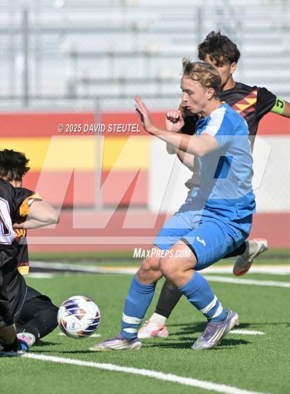 Thumbnail 2 in Sacramento Waldorf vs. Encina (CIF SJS D7 Final) photogallery.