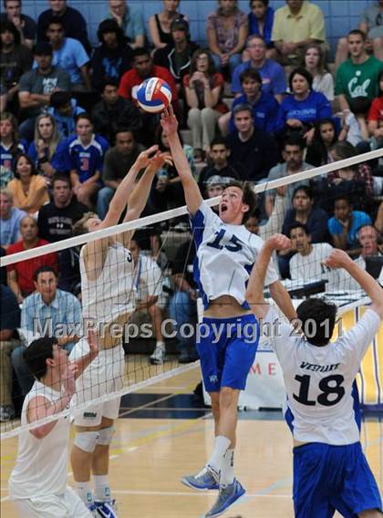 Thumbnail 3 in Westlake vs Corona del Mar (CIF SoCal D2 Regional Final) photogallery.