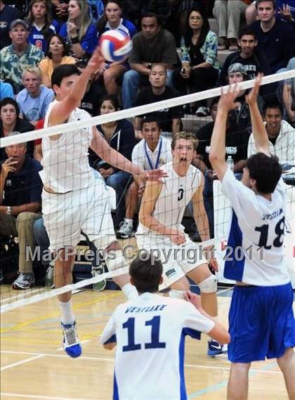 Thumbnail 1 in Westlake vs Corona del Mar (CIF SoCal D2 Regional Final) photogallery.