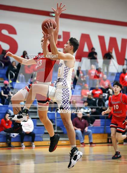 Thumbnail 1 in Veterans Memorial vs. Liberty Hill (UIL 5A Regional Quarterfinal) photogallery.