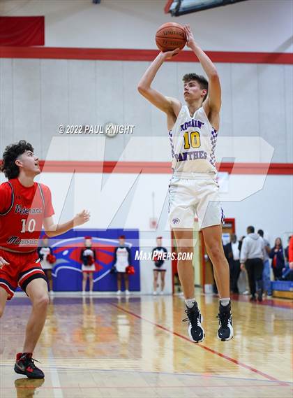 Thumbnail 2 in Veterans Memorial vs. Liberty Hill (UIL 5A Regional Quarterfinal) photogallery.