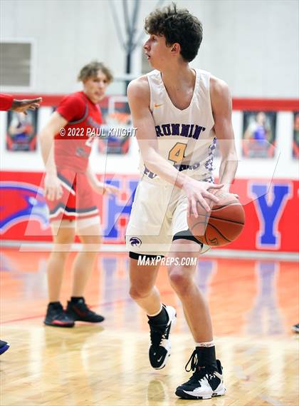 Thumbnail 3 in Veterans Memorial vs. Liberty Hill (UIL 5A Regional Quarterfinal) photogallery.