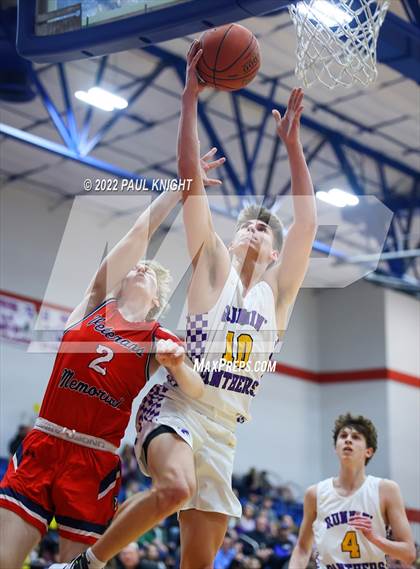 Thumbnail 3 in Veterans Memorial vs. Liberty Hill (UIL 5A Regional Quarterfinal) photogallery.