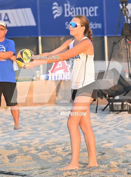 Thumbnail 2 in Arcadia vs. Saguaro (AIA DII Pairs Finals) photogallery.