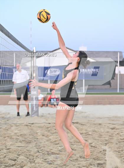 Thumbnail 3 in Arcadia vs. Saguaro (AIA DII Pairs Finals) photogallery.
