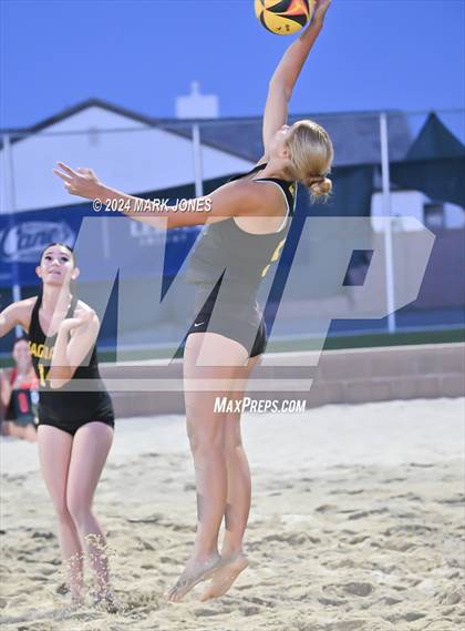 Thumbnail 1 in Arcadia vs. Saguaro (AIA DII Pairs Finals) photogallery.