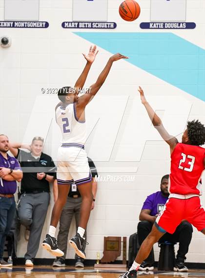 Thumbnail 2 in Pike vs. Ben Davis (IHSAA 4A Sectional 11 Final) photogallery.