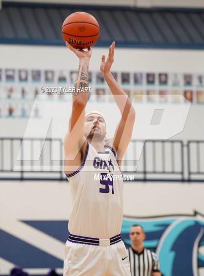 Thumbnail 1 in Pike vs. Ben Davis (IHSAA 4A Sectional 11 Final) photogallery.