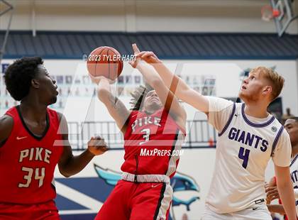Thumbnail 3 in Pike vs. Ben Davis (IHSAA 4A Sectional 11 Final) photogallery.