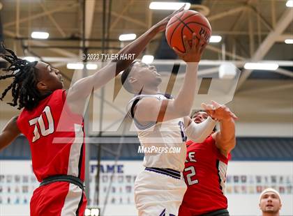 Thumbnail 1 in Pike vs. Ben Davis (IHSAA 4A Sectional 11 Final) photogallery.