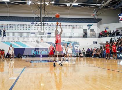 Thumbnail 3 in Pike vs. Ben Davis (IHSAA 4A Sectional 11 Final) photogallery.