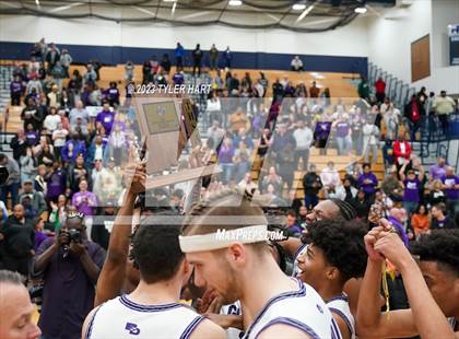 Thumbnail 2 in Pike vs. Ben Davis (IHSAA 4A Sectional 11 Final) photogallery.
