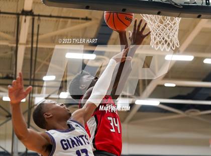 Thumbnail 2 in Pike vs. Ben Davis (IHSAA 4A Sectional 11 Final) photogallery.