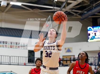 Thumbnail 1 in Pike vs. Ben Davis (IHSAA 4A Sectional 11 Final) photogallery.
