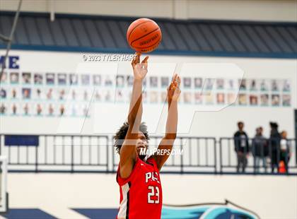 Thumbnail 2 in Pike vs. Ben Davis (IHSAA 4A Sectional 11 Final) photogallery.