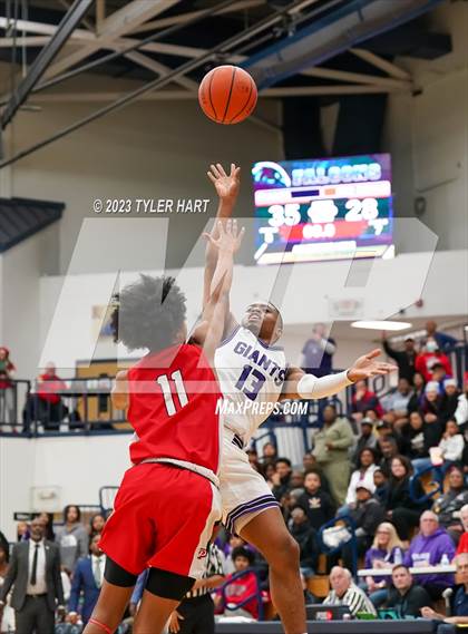 Thumbnail 1 in Pike vs. Ben Davis (IHSAA 4A Sectional 11 Final) photogallery.