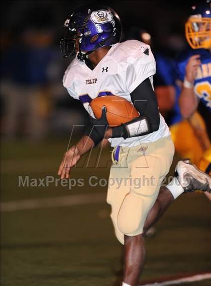 Thumbnail 1 in Islip @ Comsewogue photogallery.