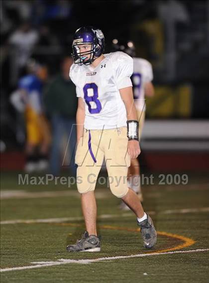 Thumbnail 2 in Islip @ Comsewogue photogallery.