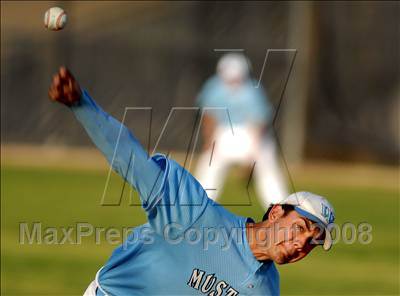 Thumbnail 2 in Walnut @ Don Lugo photogallery.