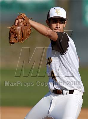 Thumbnail 1 in Walnut @ Don Lugo photogallery.