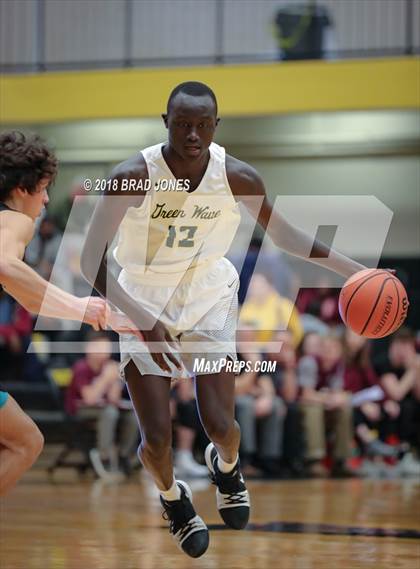 Thumbnail 3 in Gallatin vs Station Camp (TSSAA District 9-AAA Quarterfinal) photogallery.